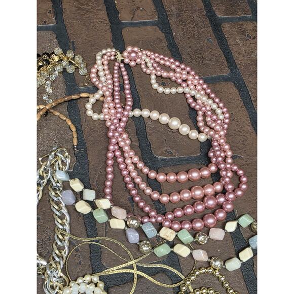Vintage Ladies Necklace Lot - Picture 6 of 7